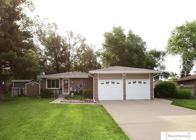 Property at 2110 S Brandt St, Lincoln, NE 68506, 2 beds, 2 baths