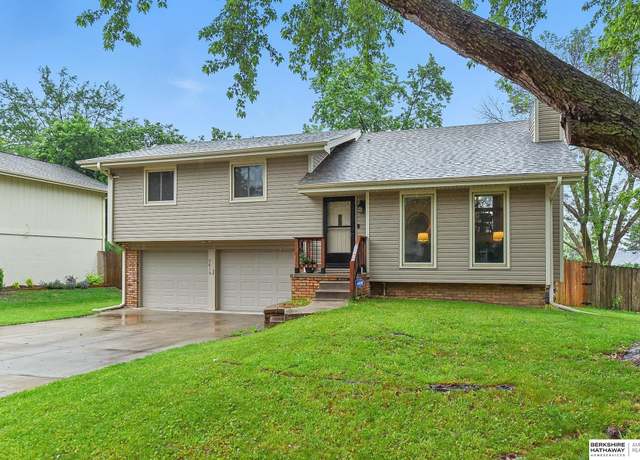 Property at 2615 Jack Pine St, Bellevue, NE 68123, 3 beds, 2 baths