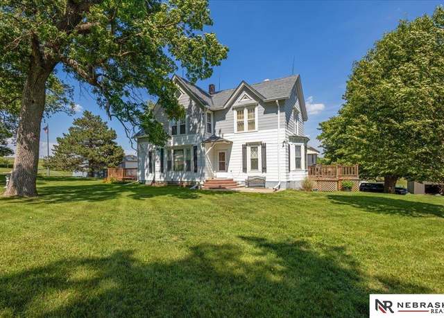 Property at 6288 County Rd P 27 County Road, Kennard, NE 68034, 5 beds, 2 baths