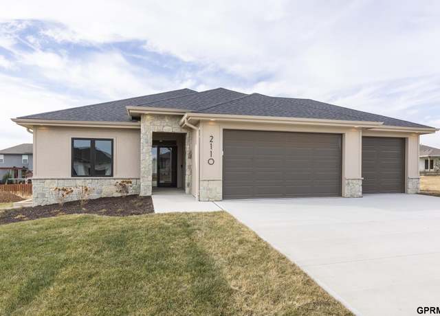 Property at 2110 N 182 Ave, Elkhorn, NE 68022-000, 4 beds, 3 baths
