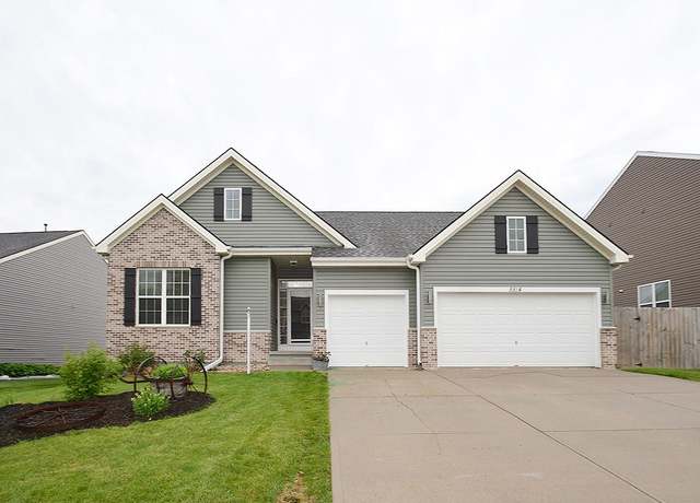 Property at 8814 N 158th St, Bennington, NE 68007, 4 beds, 3 baths
