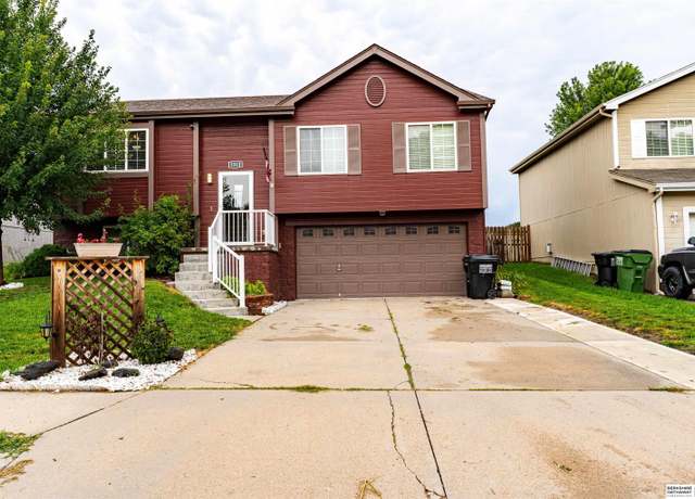 Property at 5313 S 186th Ave, Omaha, NE 68135, 4 beds, 2 baths