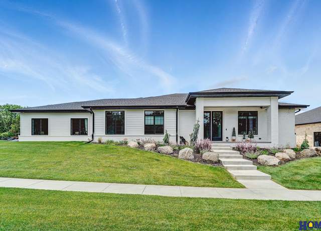 Property at 7045 Blanchard Blvd, Lincoln, NE 68516, 3 beds, 4 baths