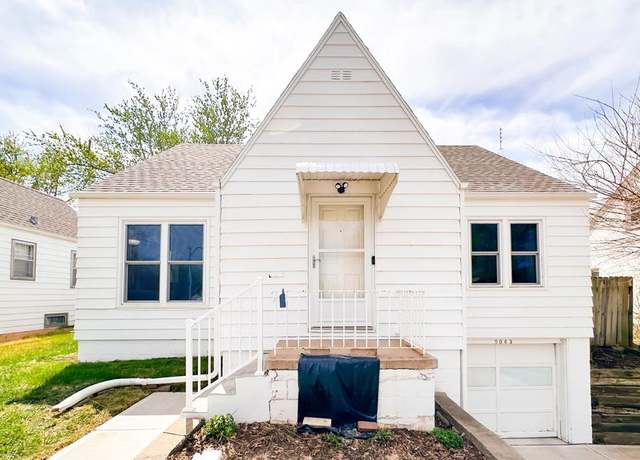 Property at 5043 Emmet St, Omaha, NE 68104, 3 beds, 1.5 baths