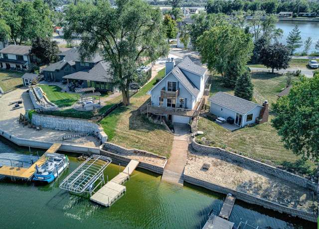 Property at 2208 Annabelle Dr, Bellevue, NE 68123, 3 beds, 1.5 baths