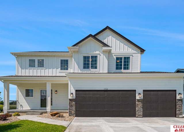 Property at 9602 N 173 Ave, Bennington, NE 68007, 4 beds, 2.5 baths