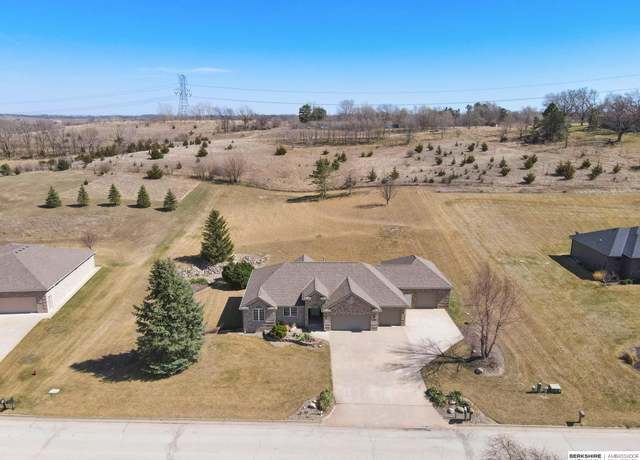 Property at 11657 Todd Dr, Blair, NE 68008, 3 beds, 3 baths