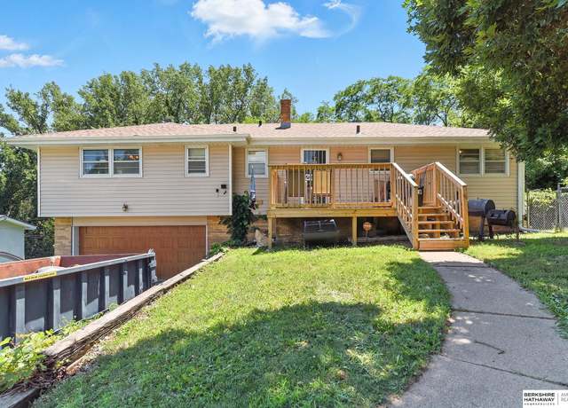 Property at 5127 Bauman Ave, Omaha, NE 68152, 3 beds, 2.5 baths