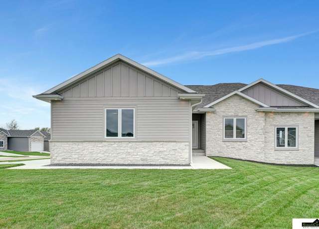 Property at 4936 Spire St, Lincoln, NE 68516, 4 beds, 3 baths