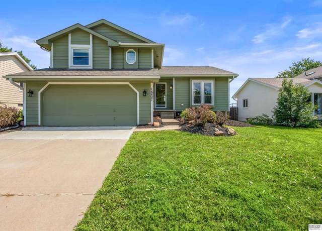 Property at 16627 Weir St, Omaha, NE 68135, 3 beds, 2.5 baths