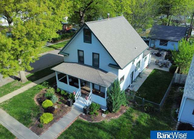 Property at 5402 Greenwood St, Lincoln, NE 68504, 4 beds, 2 baths