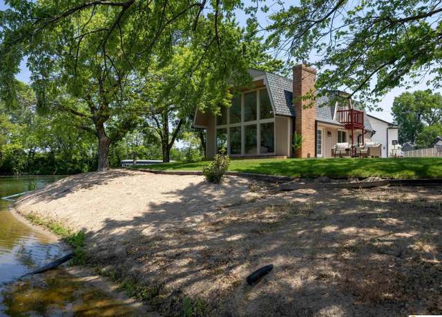 Property at S-1076 Timber Ln, Fremont, NE 68025, 3 beds, 2.5 baths