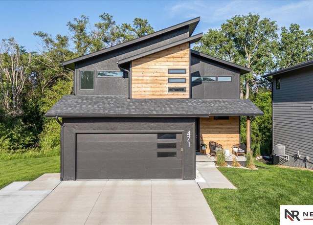 Property at 471 N Allen St, Bennington, NE 68007-5051, 5 beds, 3.5 baths