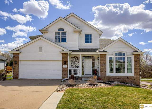 Property at 2505 Morrie Dr, Bellevue, NE 68123, 3 beds, 2.5 baths