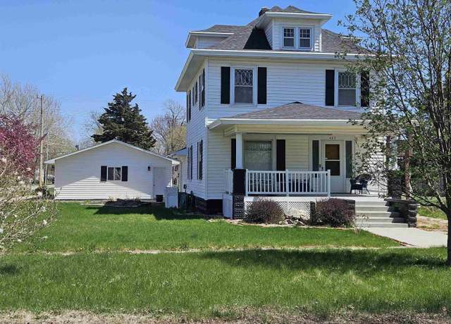 Property at 403 A St, Shelton, NE 68876, 4 beds, 2 baths