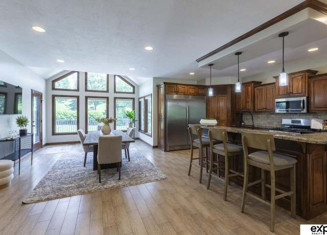 Property at 11103 S 173 St, Omaha, NE 68136, 5 beds, 3.5 baths