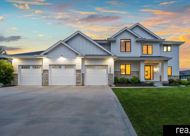 Property at 18880 Patrick Cir, Elkhorn, NE 68022, 5 beds, 4.5 baths