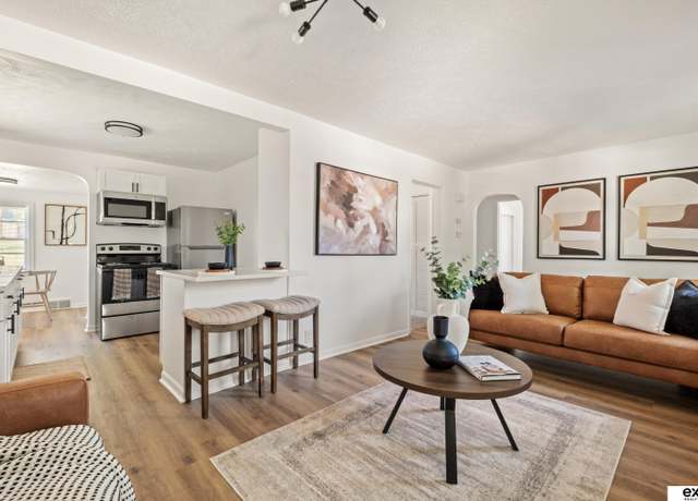 Property at 6112 Charles St, Omaha, NE 68132, 2 beds, 1 bath