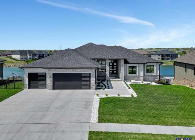 Property at 10221 Moonlight Bay, Lincoln, NE 68516, 5 beds, 4.5 baths
