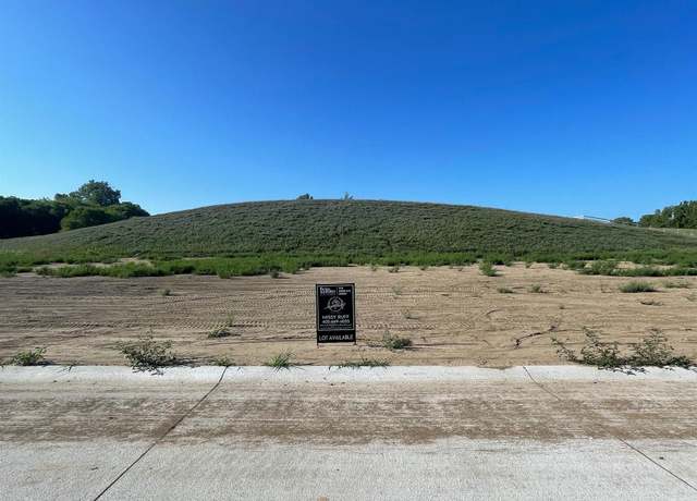Property at 22013 Hackberry Cir, Gretna, NE 68028