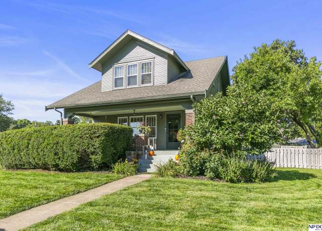 Property at 1709 N Main St, Fremont, NE 68025, 3 beds, 3 baths