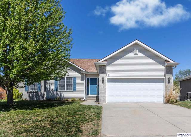 Property at 3420 Watercress Ln, Lincoln, NE 68504, 3 beds, 3 baths