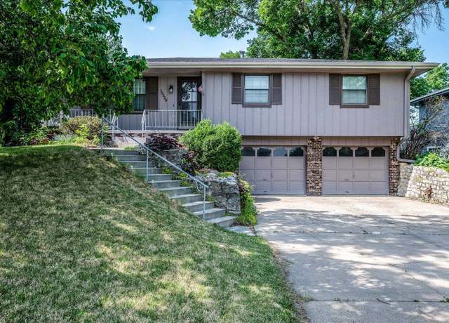 Property at 10329 V St, Omaha, NE 68127, 3 beds, 2.5 baths