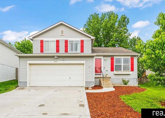 Property at 11019 Weber St, Omaha, NE 68142, 3 beds, 2 baths