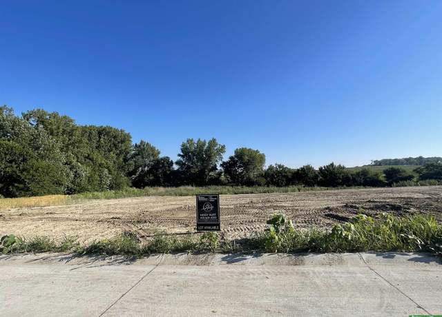 Property at 21808 Hackberry Dr, Gretna, NE 68028
