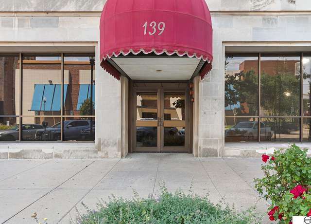 Property at 139 N 11th St #304, Lincoln, NE 68508, 2 beds, 2 baths