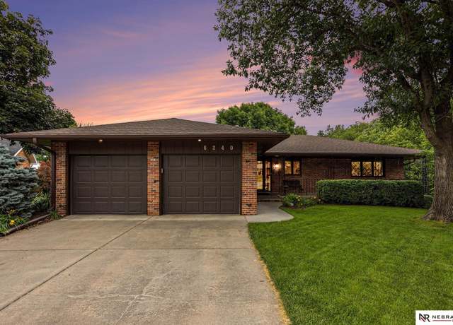Property at 6240 Dogwood Cir, Lincoln, NE 68516, 5 beds, 3 baths