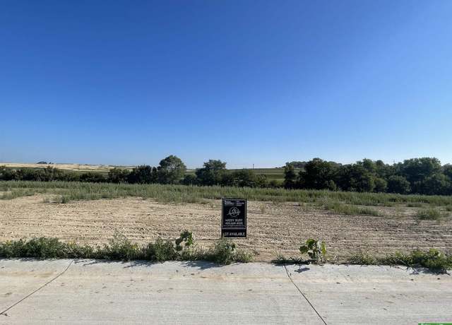 Property at 21714 Hackberry Dr, Gretna, NE 68028