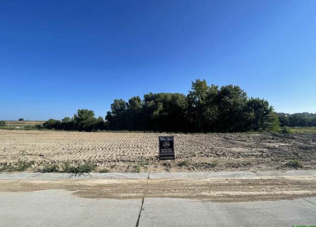 Property at 21812 Hackberry Dr, Gretna, NE 68028