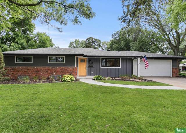 Property at 2335 Marilynn Ave, Lincoln, NE 68502, 3 beds, 3 baths