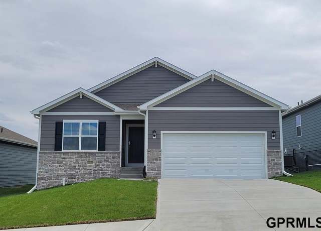 Property at 20509 Swallowtail St, Gretna, NE 68028, 3 beds, 2.5 baths