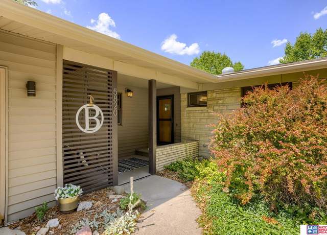 Property at 5820 Randolph St, Lincoln, NE 68510, 3 beds, 2 baths