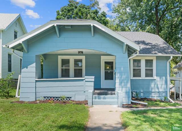 Property at 3824 Seward St, Omaha, NE 68111, 4 beds, 2 baths