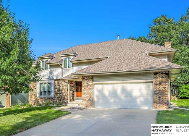 Property at 829 S 113 Avenue Circle, Omaha, NE 68154, 4 beds, 3 baths