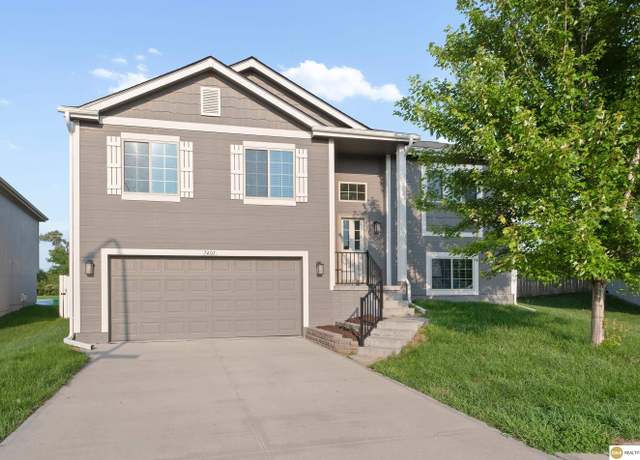 Property at 7401 N 144th Ave, Bennington, NE 68007, 3 beds, 2 baths