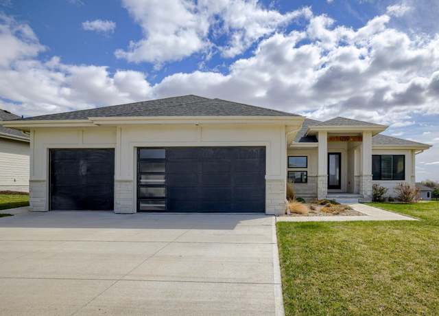 Property at 12119 S 205th St, Gretna, NE 68028, 5 beds, 3 baths