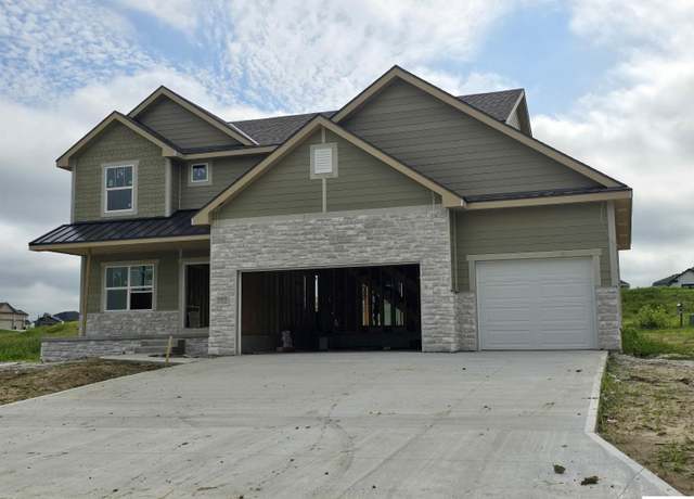 Property at 10913 N 172 St, Bennington, NE 68007, 4 beds, 2.5 baths