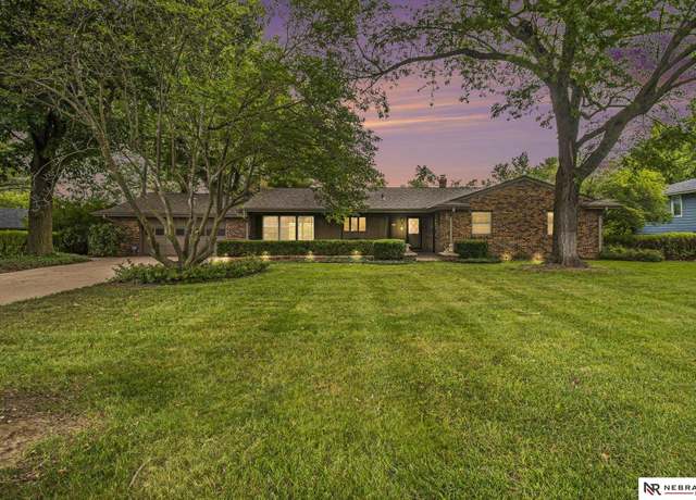 Property at 6312 Girard St, Omaha, NE 68152, 3 beds, 3.5 baths