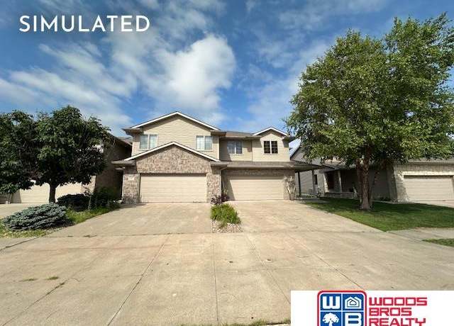 Property at 6165 Laroche Rd, Lincoln, NE 68526, 3 beds, 2.5 baths