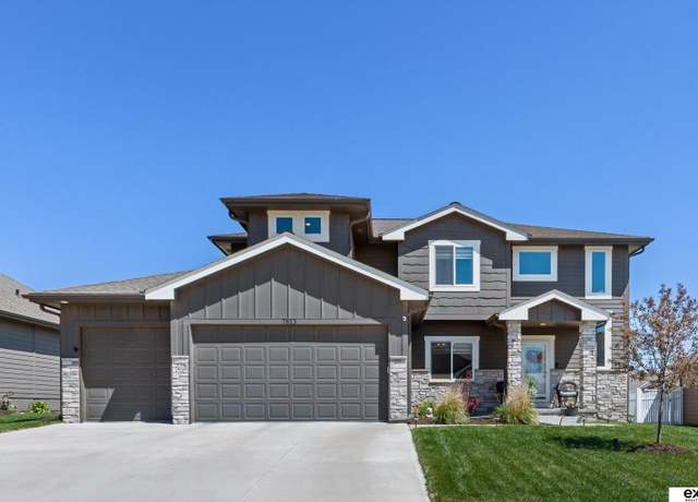 Property at 7813 S 197th St, Gretna, NE 68028, 4 beds, 2.5 baths
