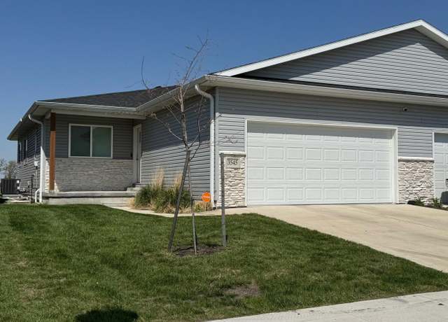 Property at 3545 Little Bluestem Rd, Fremont, NE 68025, 3 beds, 2.5 baths