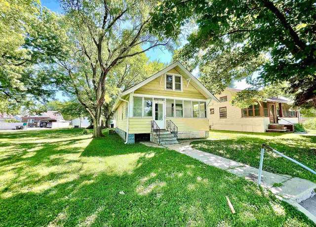 Property at 5315 N 26th St, Omaha, NE 68111, 3 beds, 1.5 baths