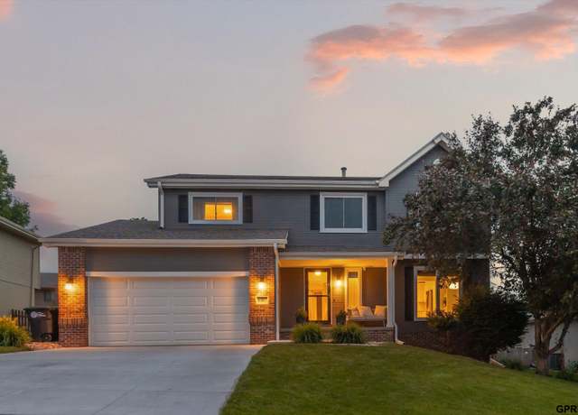 Property at 16867 Patterson Dr, Omaha, NE 68136, 4 beds, 2.5 baths
