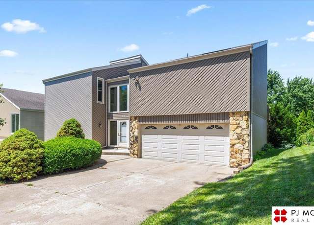 Property at 11530 Spaulding St, Omaha, NE 68164, 4 beds, 0.5 baths