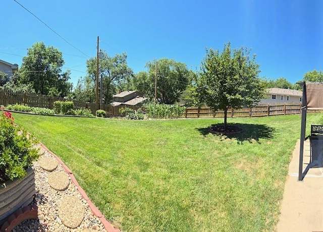 Property at 1007 Normandy Dr, Bellevue, NE 68005, 4 beds, 3 baths