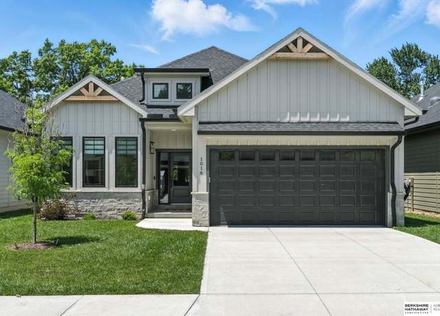 Property at 1016 S 90th Ct, Omaha, NE 68114, 4 beds, 3 baths